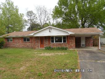 612 Dogwood St