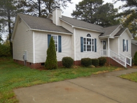 109 Grassy Rio Lane