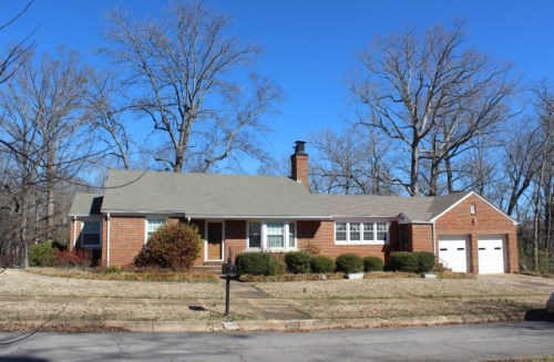 310 Riverbluff Dr.