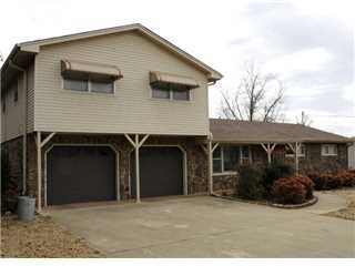 108 Hollywood Dr