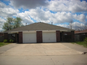 1585-87 N Dawn Dr