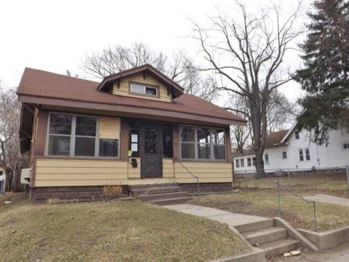 1868 Jerome Ave SW