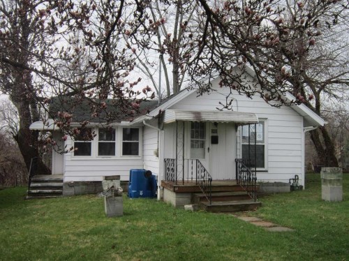 162 Glenn St