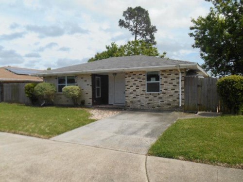 2121 Colonial Blvd