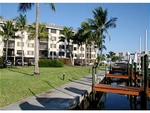 7327 ESTERO BLVD, #205