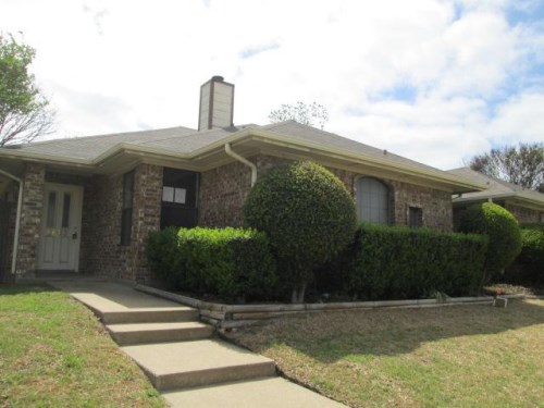 4625 Club Estates Pl