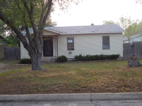 820 Clyde Street