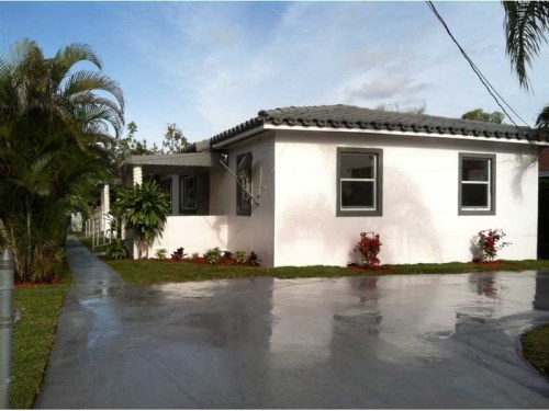 842 SW 13 CT