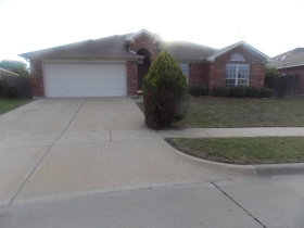 6904 Meadow Bend Dr