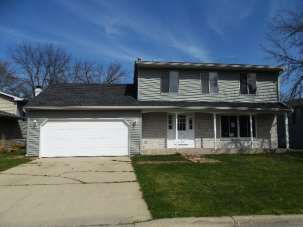 104 Joslyn Dr