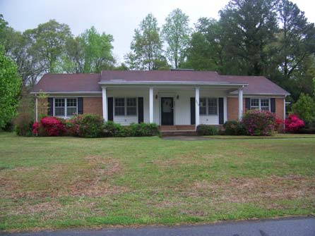 208 Fairlane Rd