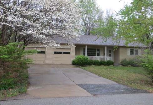 8608 E 78th Ter