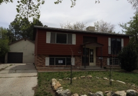 8533 S Ray Circle