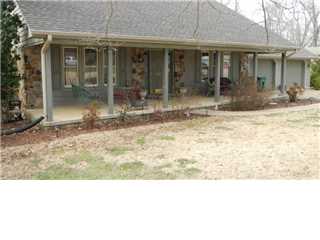 701 Edgewood Dr
