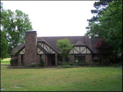 8668 Pleasant Hill Cir