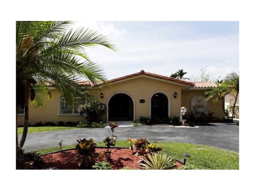 4480 SW 15 ST