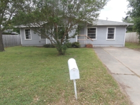 712 N Barbara Street