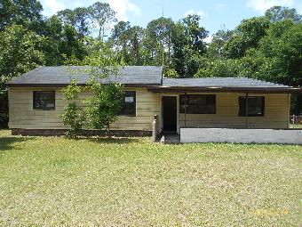 2554 Peach Dr