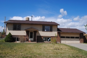 3224 Main St