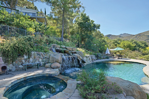 19941 Summit Drive