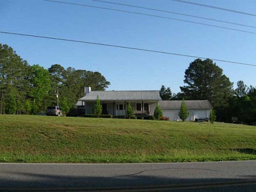 2496 Red Bud Road Ne