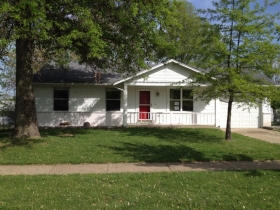 1662 Knightwood Lane