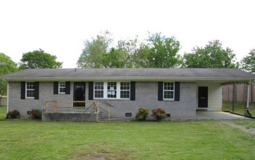 131 N Cherokee Cir