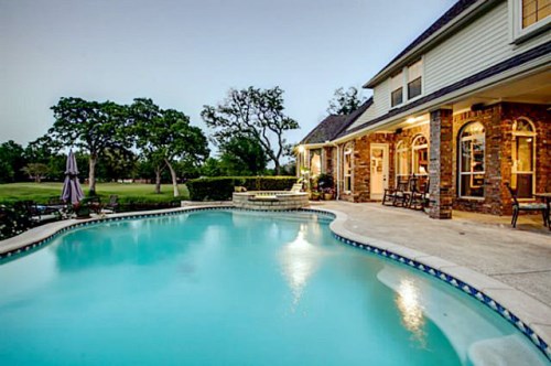 3323 Collard Road