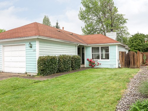 323 SE 34th Circle