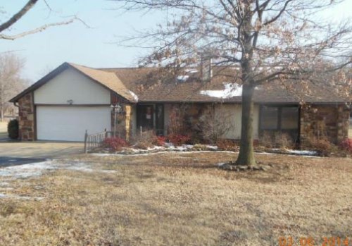 9095 Colonial Dr