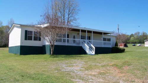 1048 RIVERBEND CR