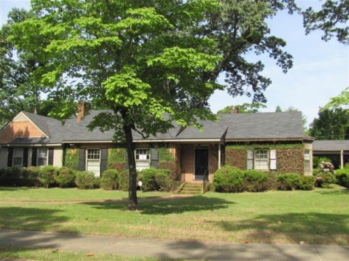 104 Magnolia Ave