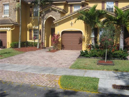 910 SW 153 CT # 910