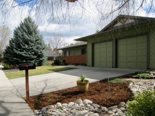 1735 E Melody Lane