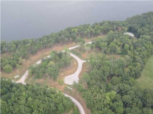 08 CROWN POINT DR.
