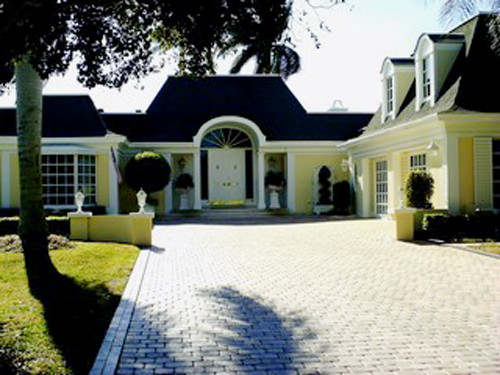 3330 RUM ROW