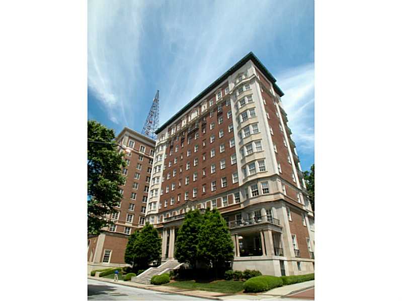 Unit 405 - 30 5th Street