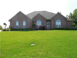 1102 Highland Court