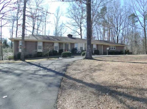 210 Haynes Road NE