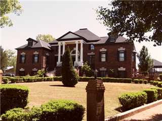 512 Gooch Lane
