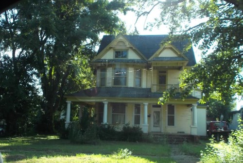 208 North B Street