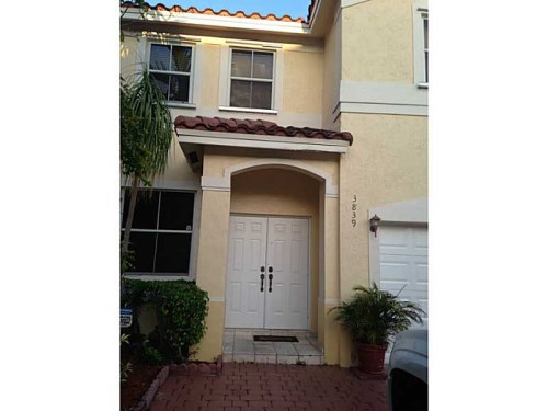 3839 SW 170 AV