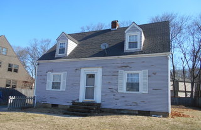 131 Roger Williams Ave