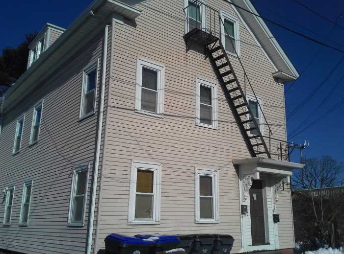 209 Swan Street