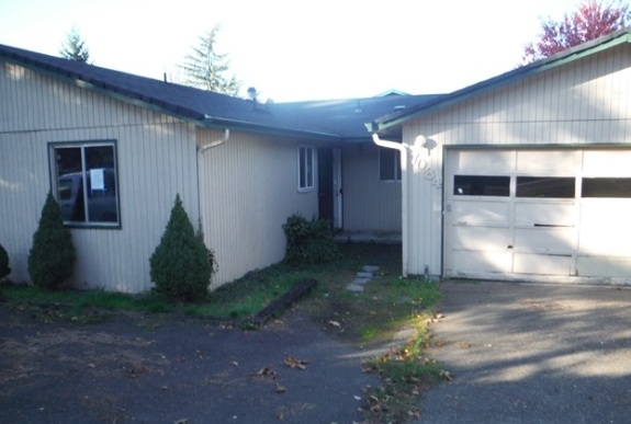 7084 Main St