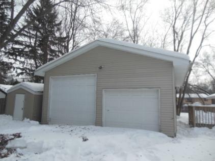 4042 White Bear Ave