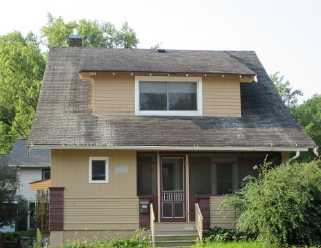1085 Putnam Avenue