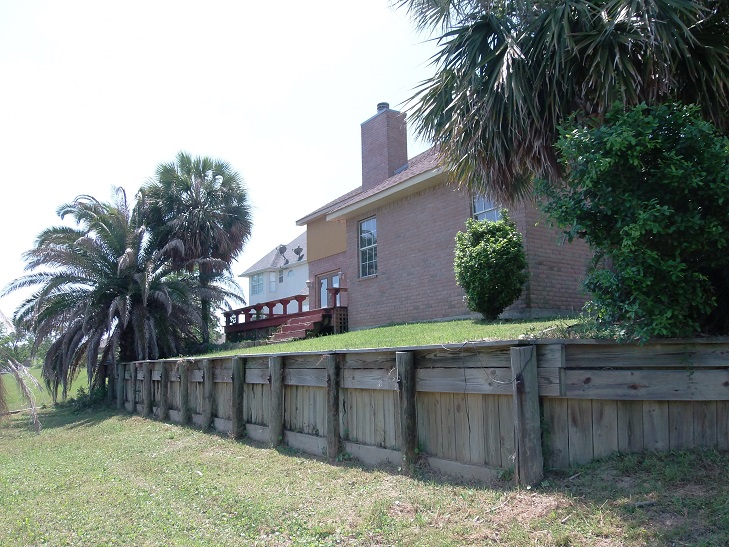 9 La Quinta Dr