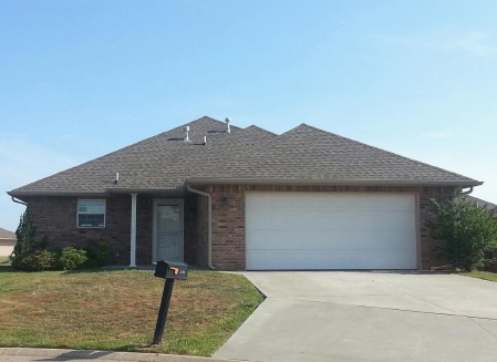 1919 Ridge Crest Dr