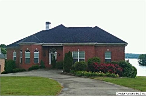 311 EASTLAND DR